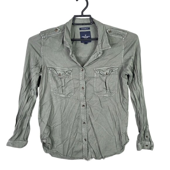 American Eagle Tops - Womens American Eagle Green Boyfriend Fit Shirt Button Up Long Sleeve Viscose M